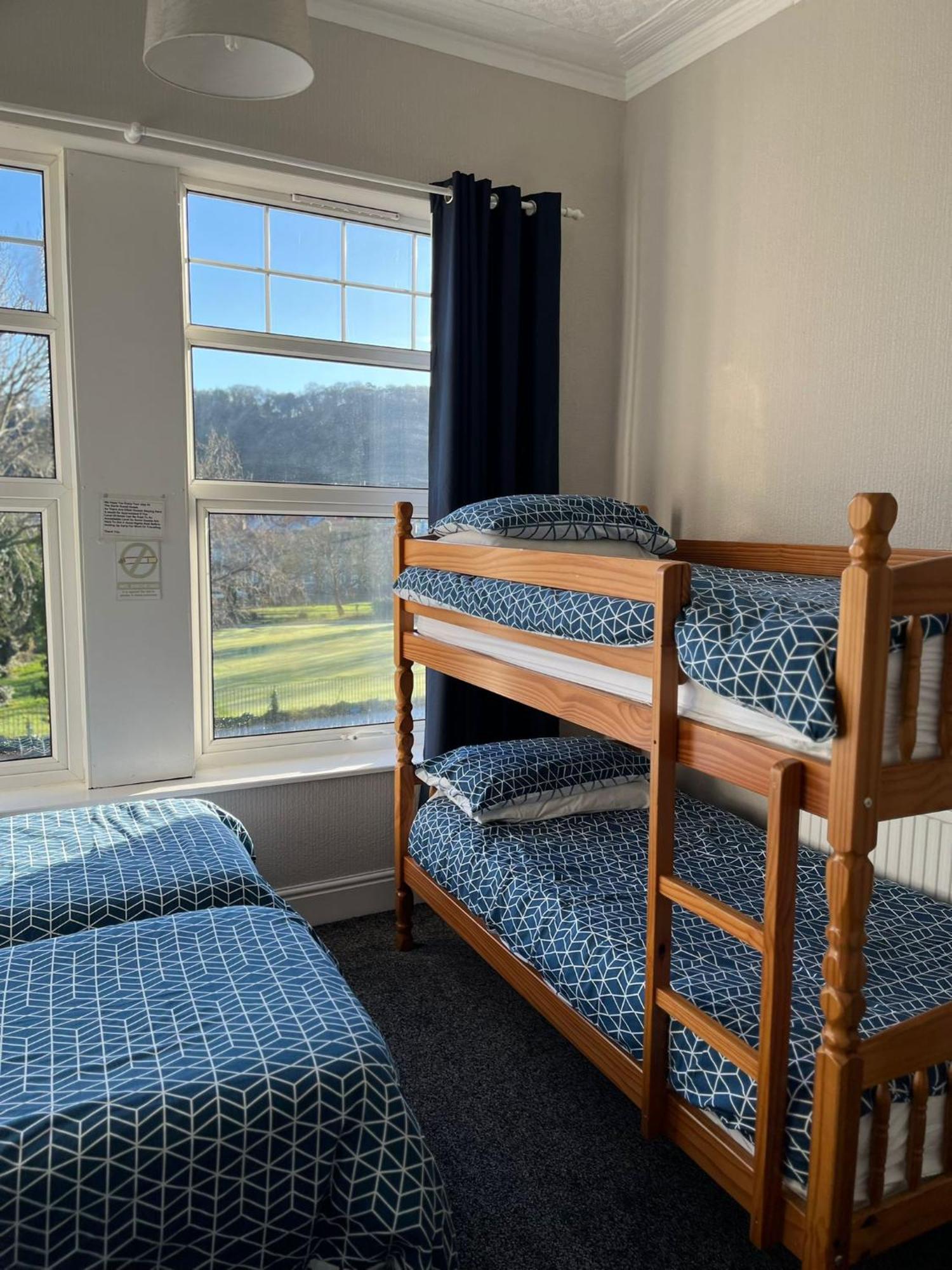 בנגור Y Garth Guesthouse מראה חיצוני תמונה